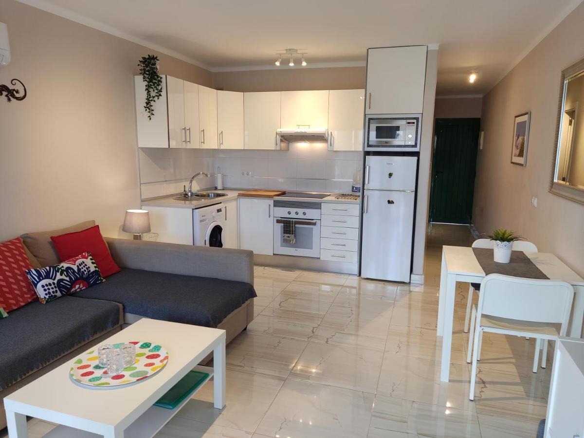 Casa Aurora Apartment Tias Bagian luar foto